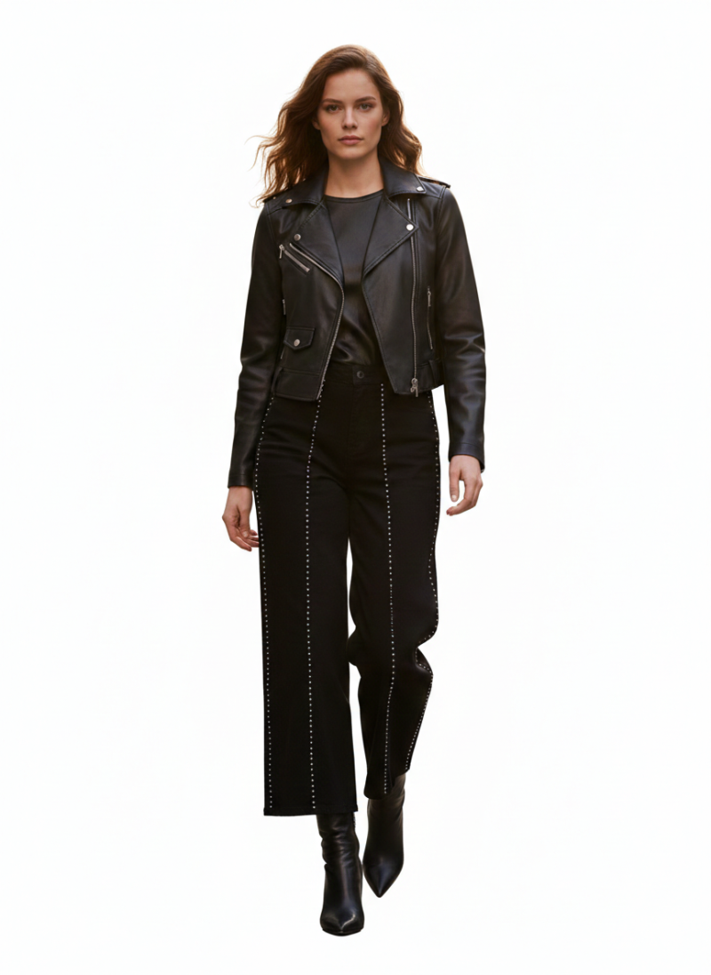 Φωτογραφία από "Midnight Studded Denim"