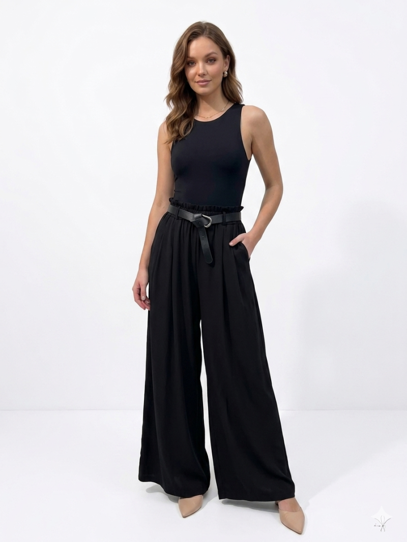 Φωτογραφία από Essential Onyx Pants